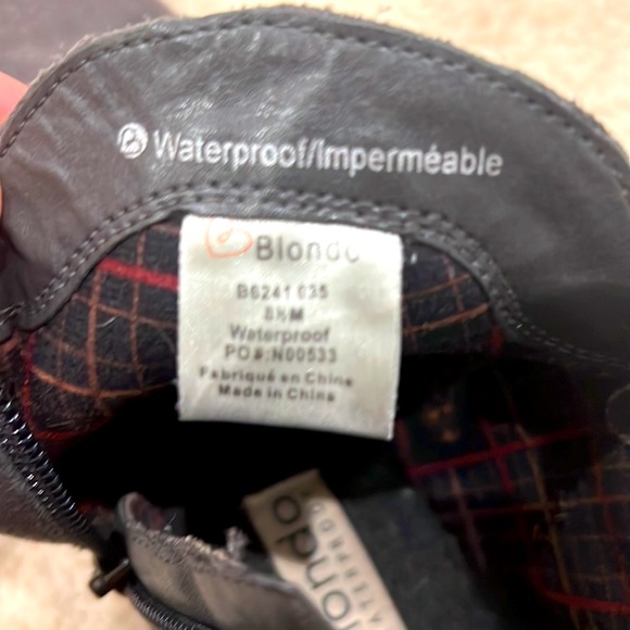 Blondo booties, Size 8.5, Dark Gray, Waterproof/Insulated - Picture 2 of 3